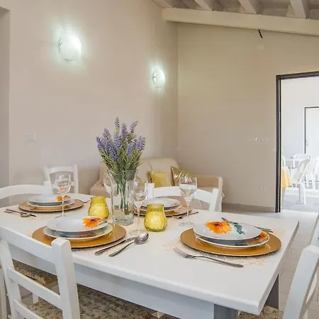White Apartment Avola