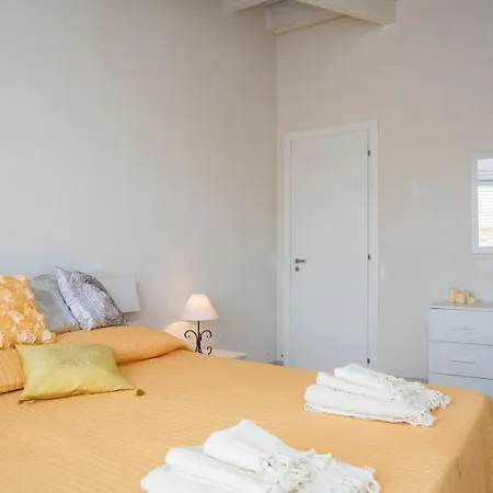 Apartment White