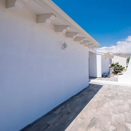 White Apartment Avola