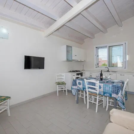 White Apartment *