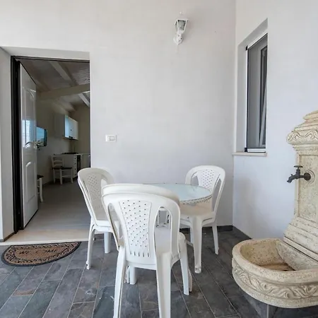 White Apartment Avola