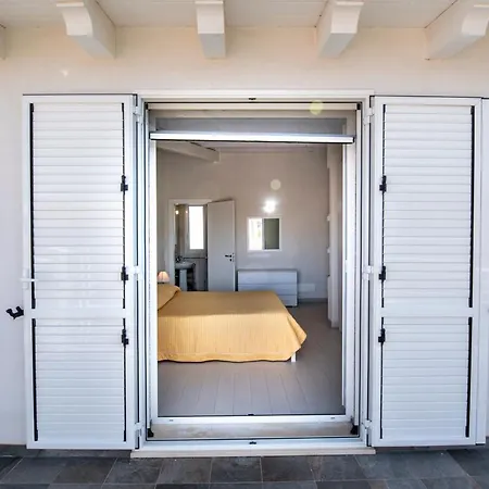 Apartment White *